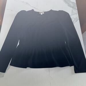 Andree By Unit Womens Medium Black Ruffle Hem Blouse Long Sleeve Deco V Neck NWT